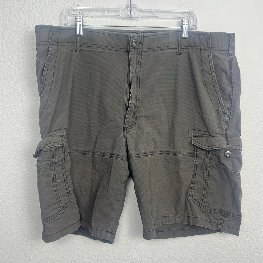Lee Extreme Motion Performance Series Cargo Shorts Mens 42 Brown Cotton Stretch